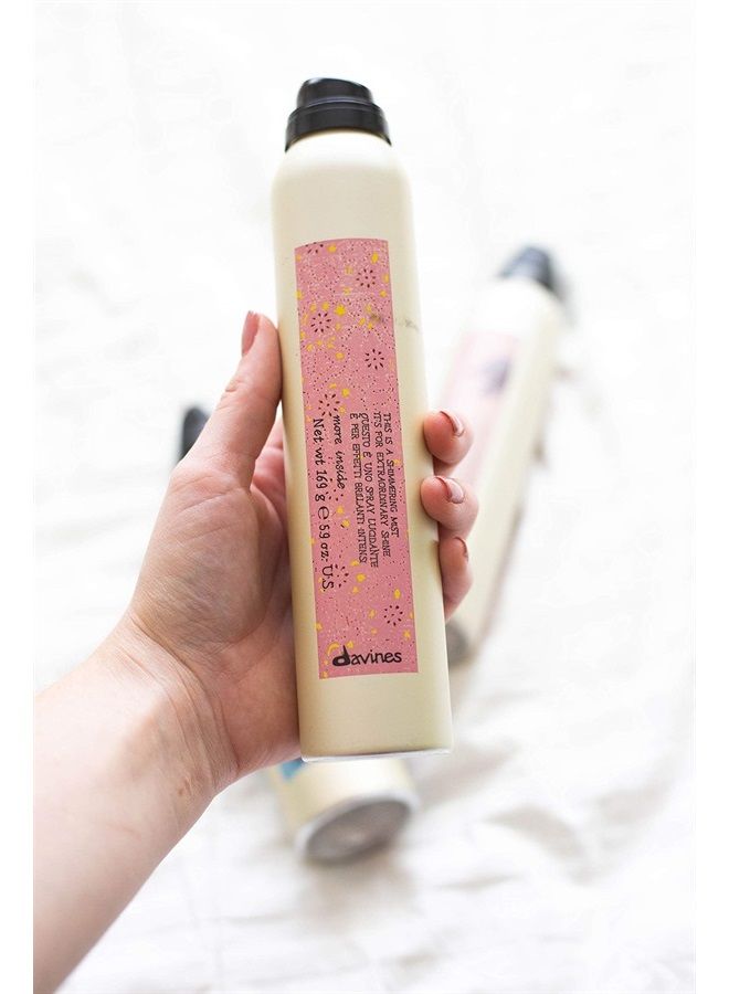 Davines رذاذ لامع، رذاذ نهائي خفيف لإضافة اللمعان، اللمعان وحماية الترطيب ضد التجاعيد، 6.76 أونصة سائلة.
