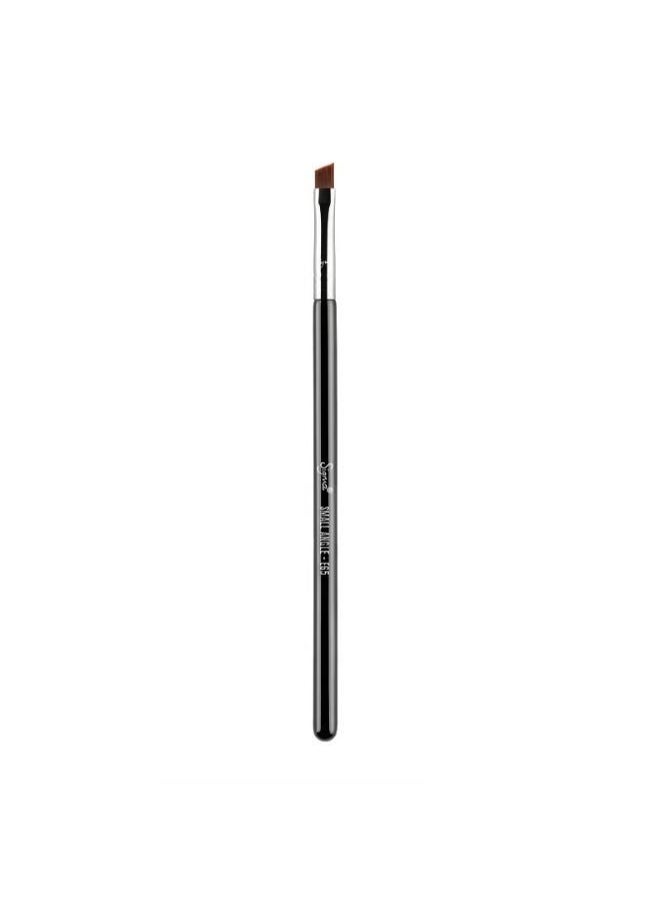 Sigma Beauty - E65 - Small Angle Brush - Image 1
