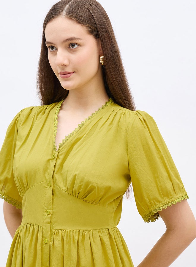 Styli Solid Puff Sleeves A-Line Midi Dress with Lace Trim - Image 4