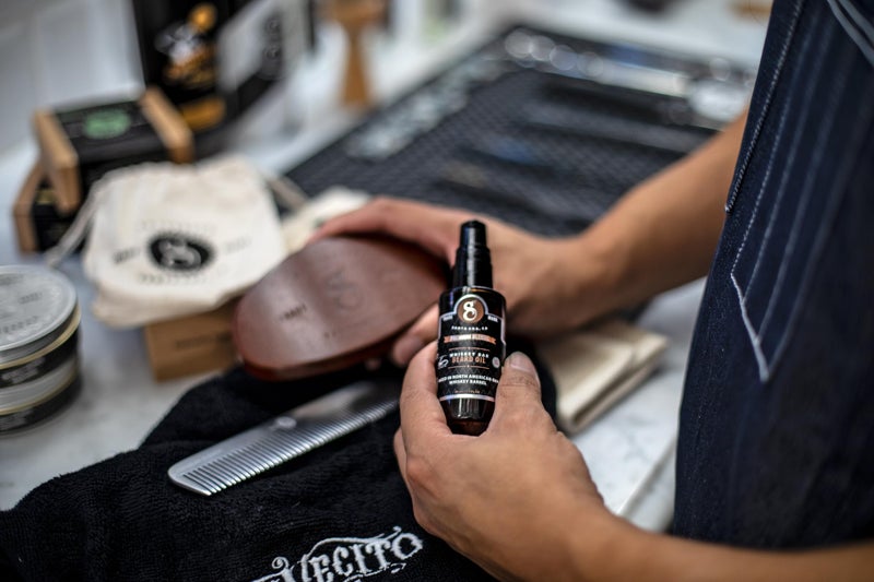 Suavecito Premium Blends Beard Oil - Leave-In Beard Conditioner For Softening Hair, Hydrating Skin, Eliminating Beard Dandruff, Healthy Beard Growth - Whiskey Bar Fragrance - 1 oz - Image 2