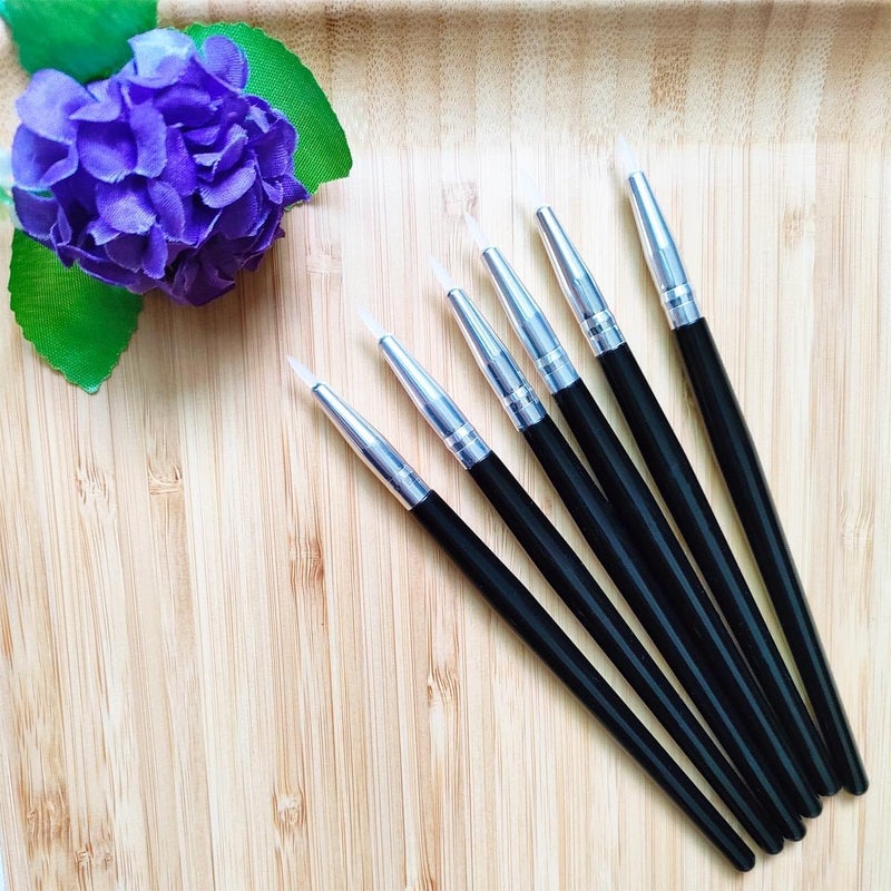 LORMAY Silicone Eyeliner Brushes for UV resin, Metallic Glitter Shimmer Eyeshadow, Nail Sequins Nail Sticker Colorful Hearts，Gel or Liquid Eyeliner Along Lash Lines (6pcs, black handles) - Image 2