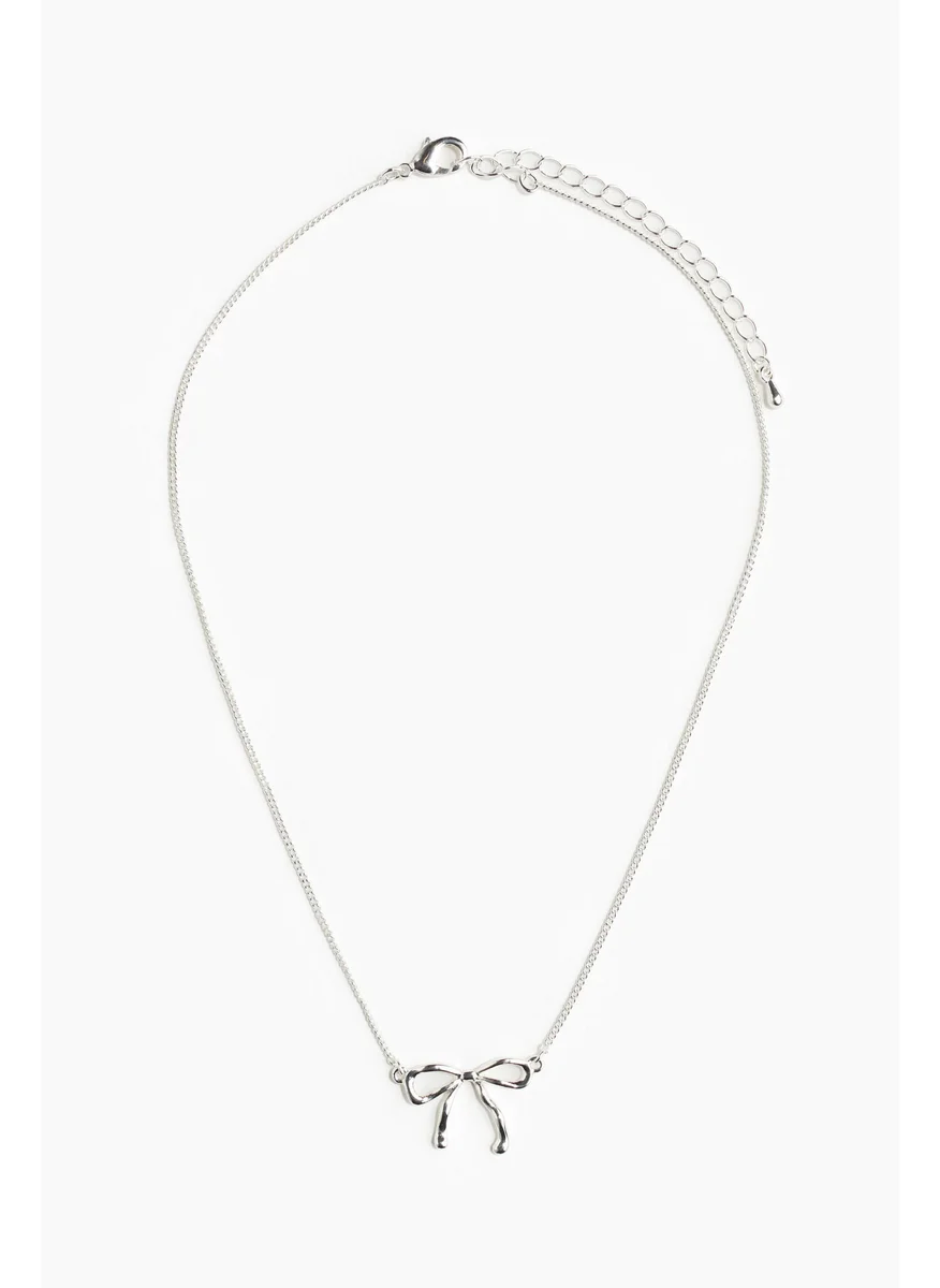 اتش اند ام Bow-Pendant Necklace