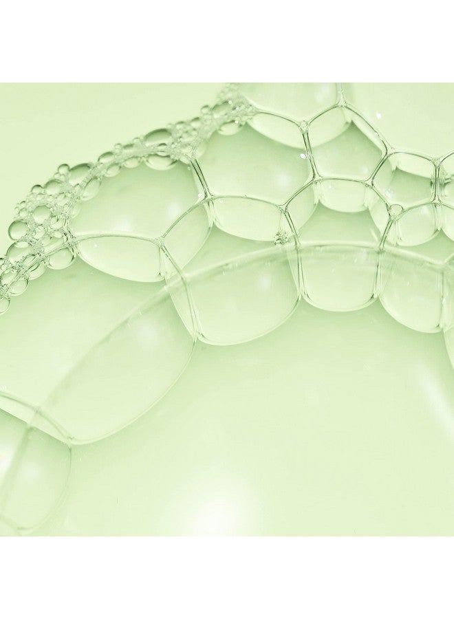 BIOSSANCE تونر إيوسنس سكوالان + BHA لتقليل حجم المسام. احصل على مسام أصغر وأكثر وضوحًا. يقشر بلطف ويرطب للحصول على بشرة ناعمة ومنعشة (4.5 أونصة سائلة) - Image 4