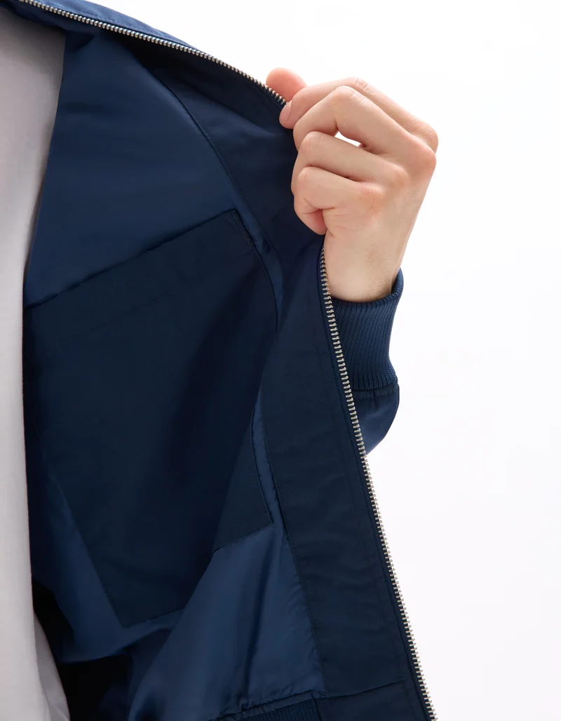 سيليو جاكيت موبلوز