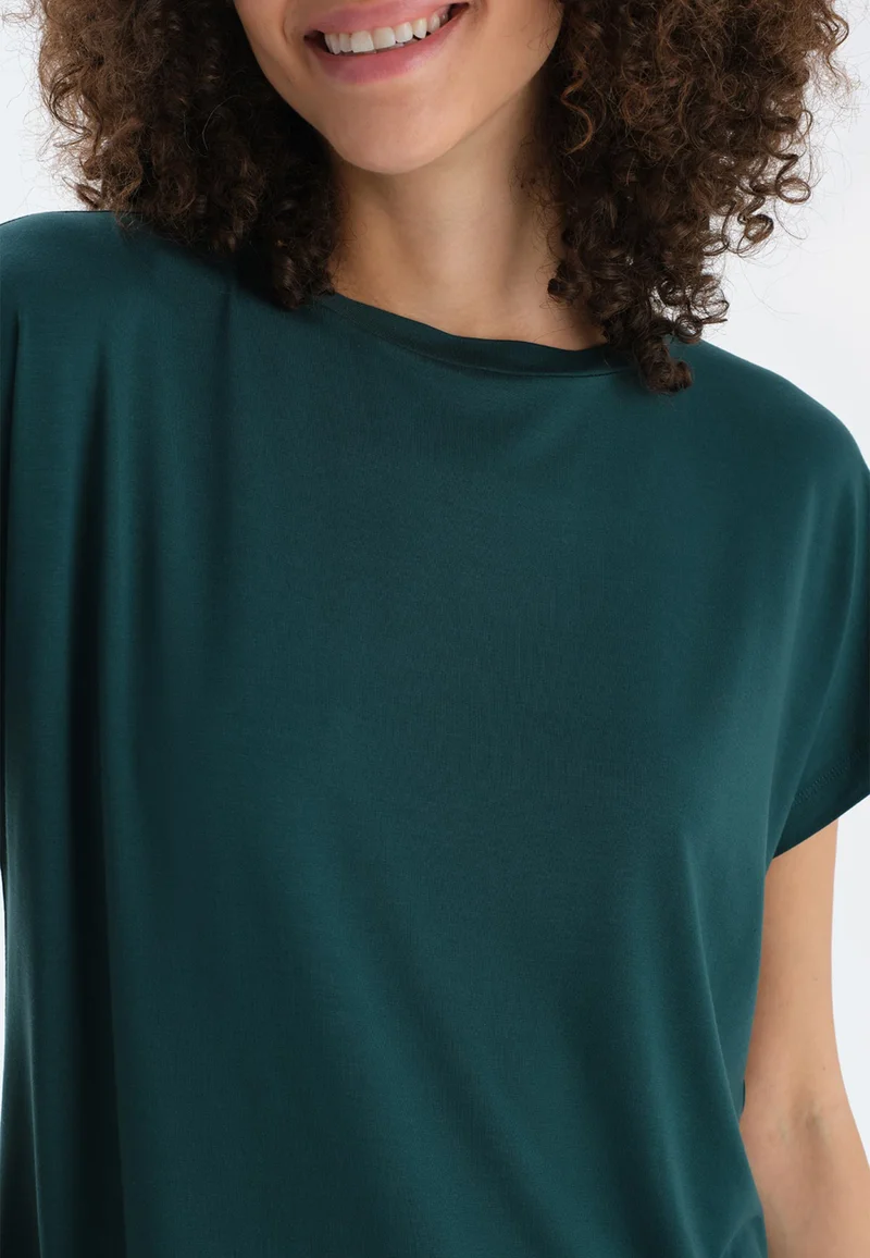 dagi Mid Rise Green Square Neck Viscose Blend T-shirt & Shorts Nightwear Set