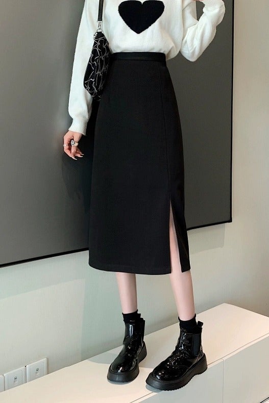Black Slit Midi Pencil Skirt Fall 2024 Belt - Image 3