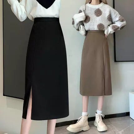 Black Slit Midi Pencil Skirt Fall 2024 Belt - Image 4