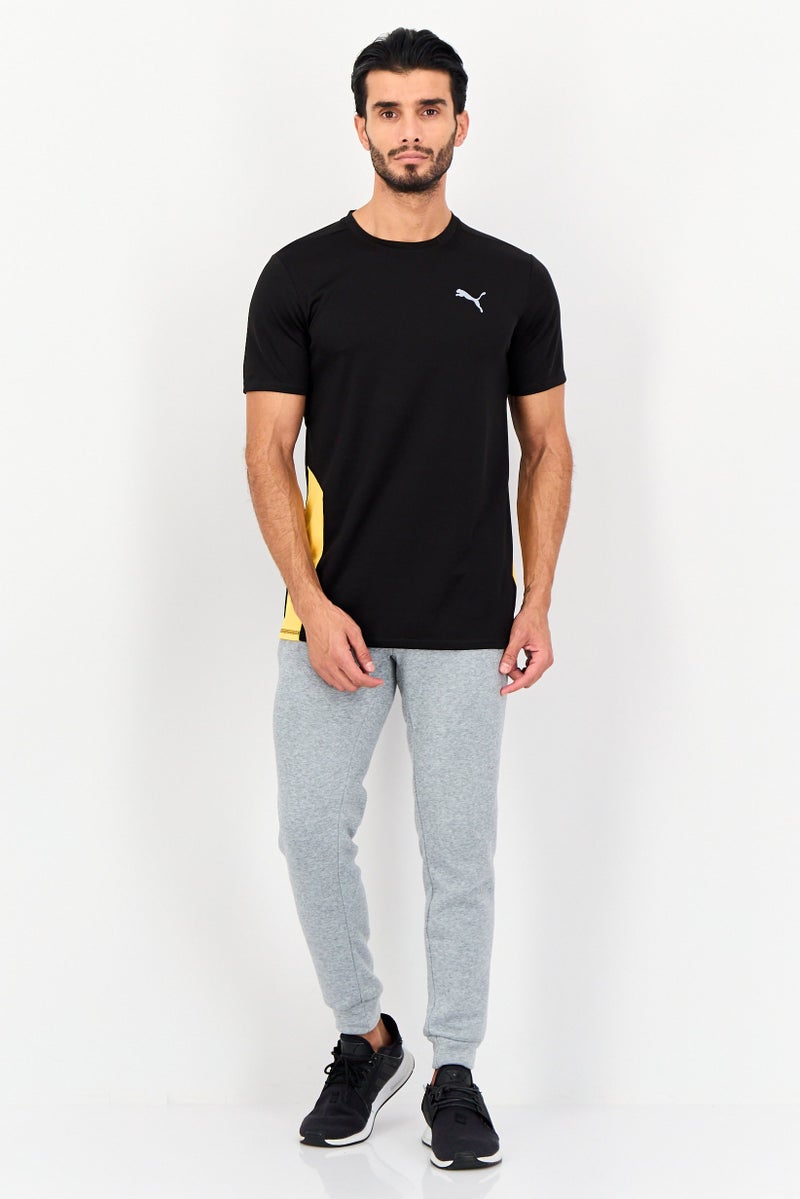 PUMA تي شيرت رياضي للرجال بأكمام قصيرة مناسب للجري، أسود - Image 4