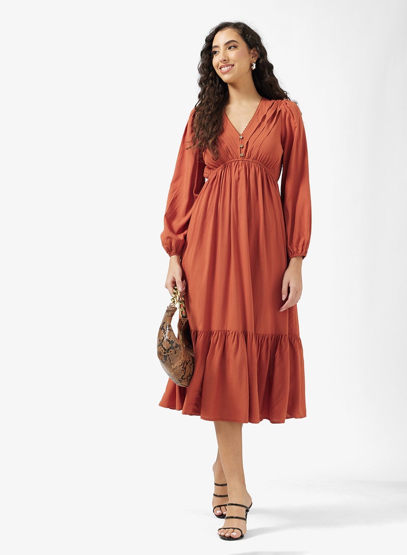 فستان بوهيمي بياقة على شكل حرف