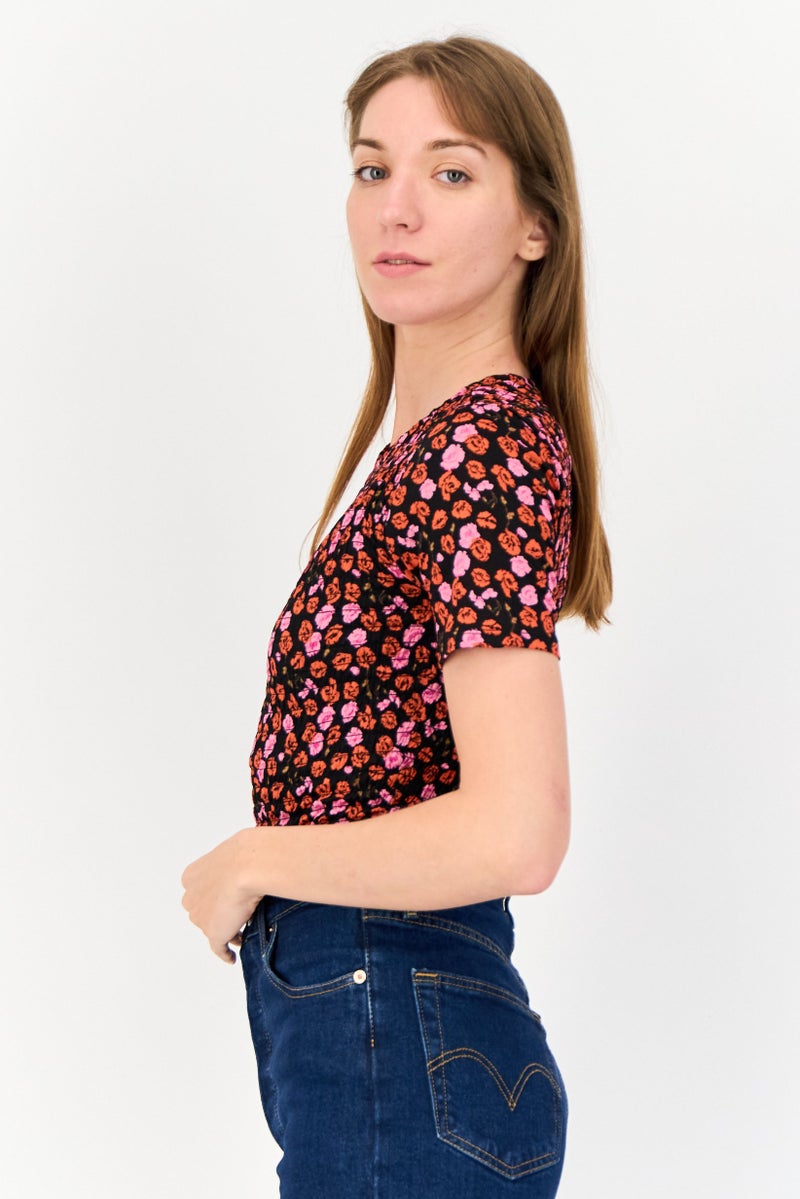 ONLY بلوزة قصيرة الأكمام مزخرفة بطبعة زهور للنساء، متعددة الألوان - Image 3