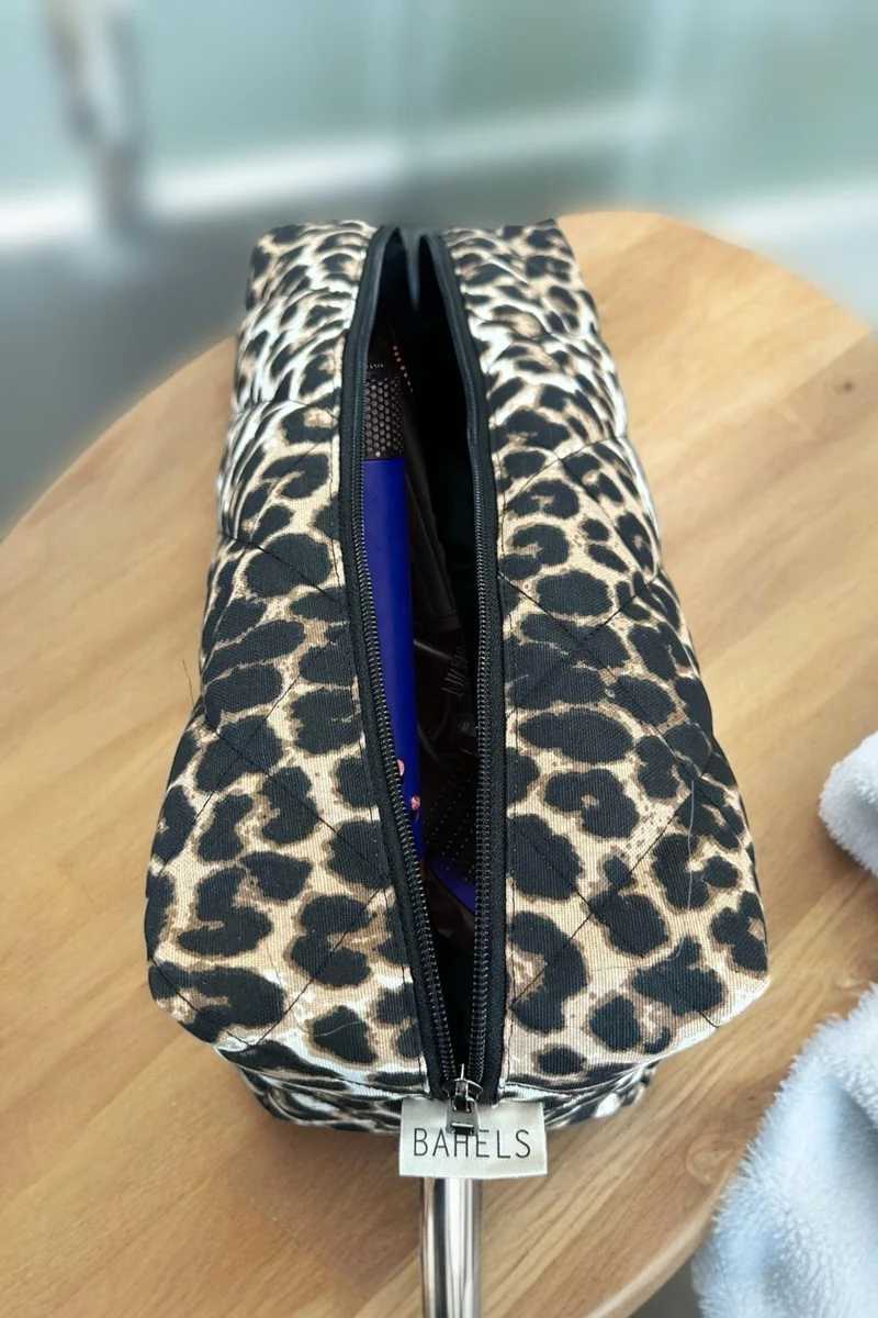 باهلس Viral Leopard Xl Size Bag Travel Bag For All Hair Styling
