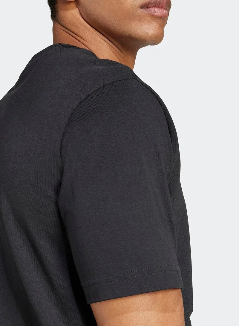 Adidas BLACK/WHITE Essentials Big Logo Single Jersey Tee for Men | Best Price UAE