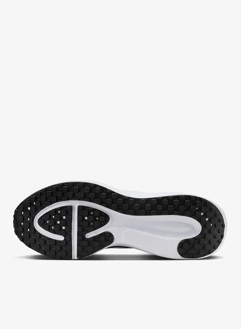 Nike BLACK/WHITE Revolution 8 for Men | Best Price UAE