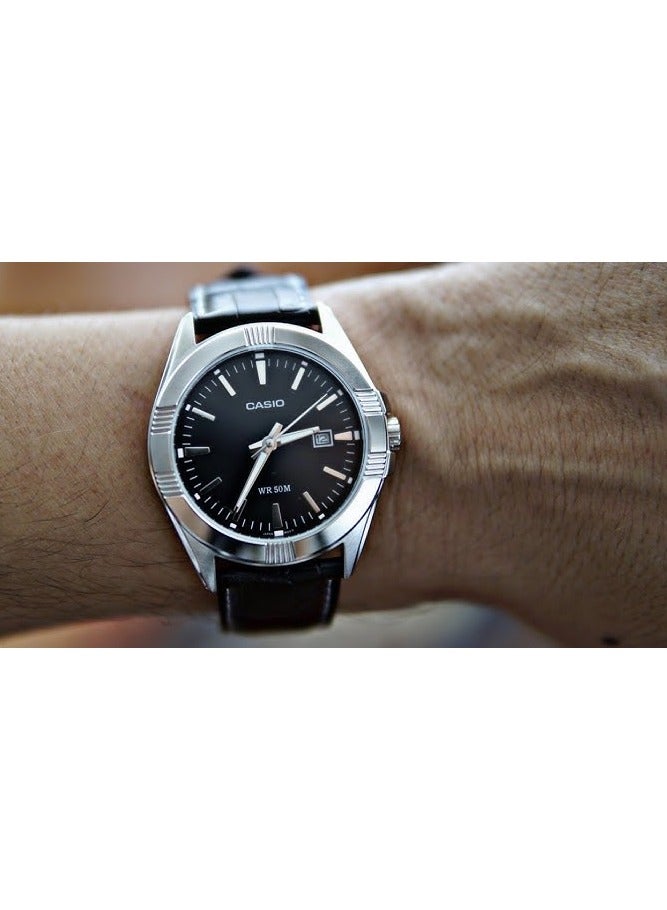 كاسيو ساعة كاسيو MTP-1308L-1AVDF للرجال، كاجوال، مينا سوداء، سوار أسود - Image 2