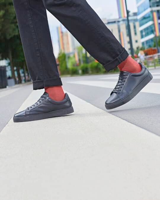 FALKE Men's Airport Socks, Light, Merino Wool Cotton, Crew Length, Classic Formal Socks, Trendy Work Clothing, Black (Black 3000), 8-9, 1 Pair - Image 3