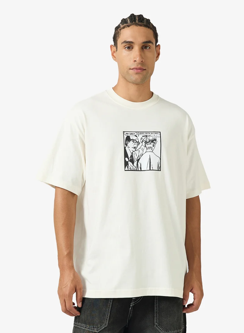 فانز They Are Just Shoes Loose T-Shirt