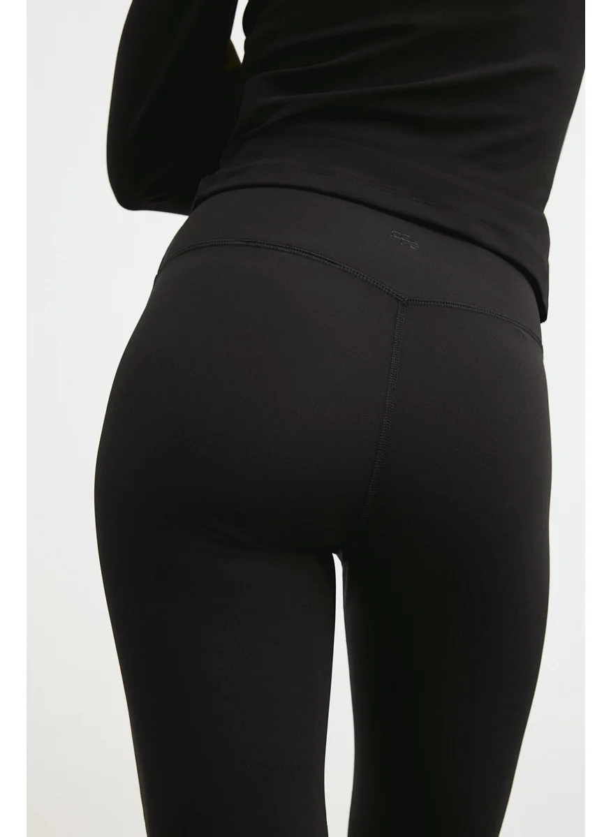 اتش اند ام Drymove Flared Sports Leggings2