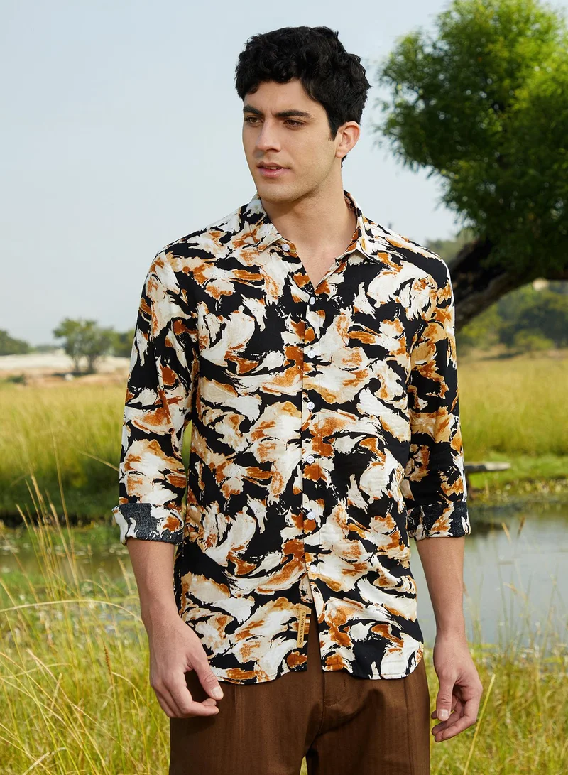 كامبوس سوترا قميص رجالي بأوراق الشجر المحروقة باللون الأصفر المغرة والأسود العقيق