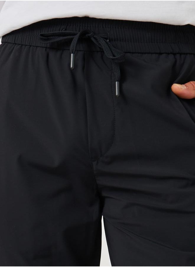 Fort Collins Solid Drawstring Waist Regular Fit Pants  - Image 3