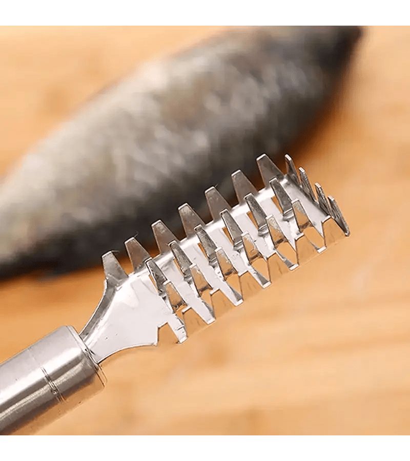 Nordic Silvery Stainless Steel Fish Scale Scraper With Sawtooth Edge Kitchen Cleaning Tool - Image 4