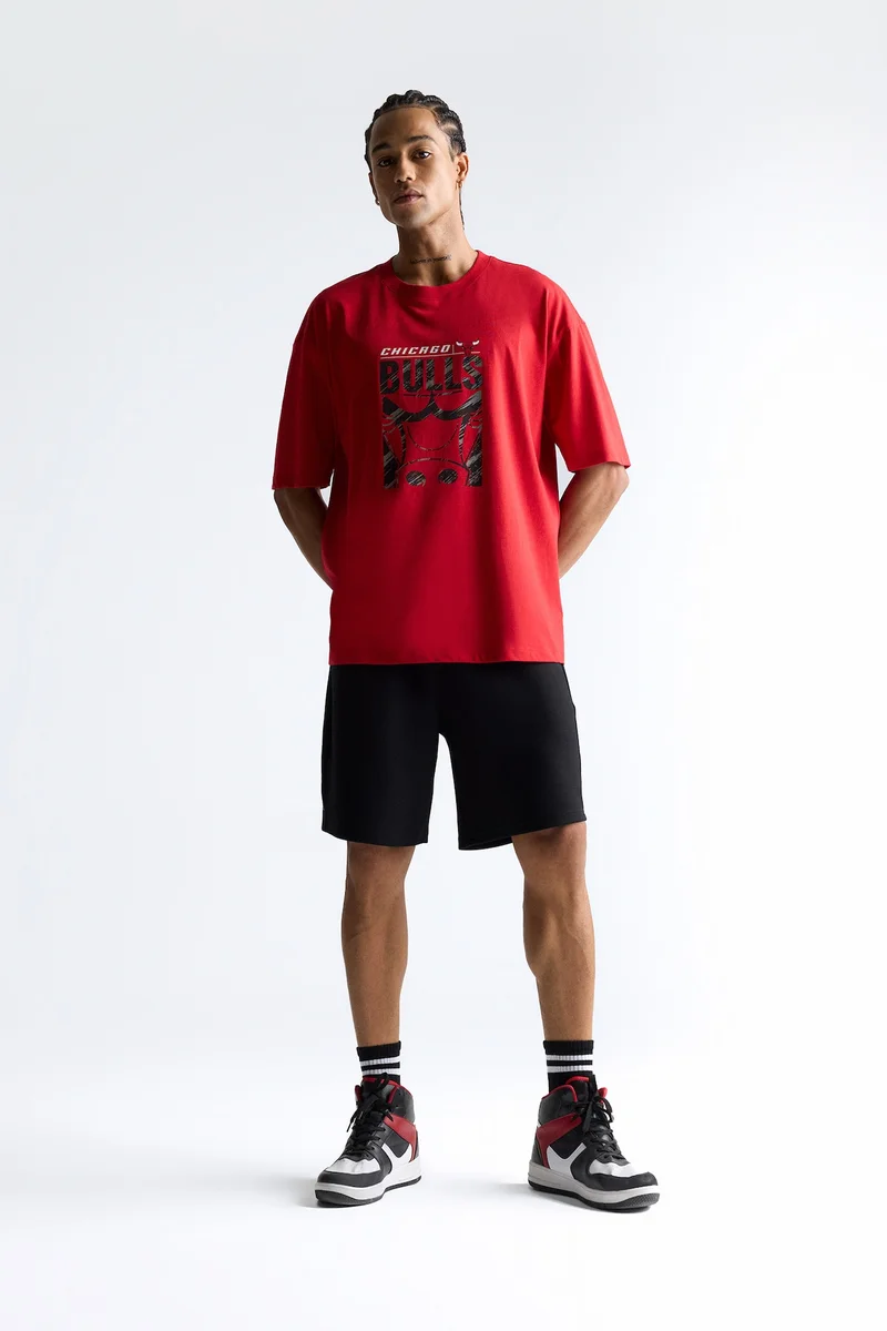 Defacto  DeFactoFit NBA Chicago Bulls Oversize Fit T-Shirt  | Best Price UAE