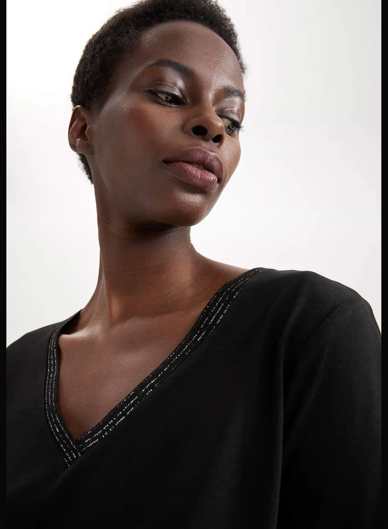 DeFacto Regular Hem Short Sleeve V Neck T-Shirt