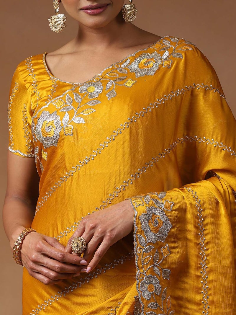 saree mall ساري مول ساري حرير ساتان مزخرف بالزهور للنساء باللون الأصفر مع قطعة بلوزة غير مخيطة (ANIKA1203_AG) - Image 5