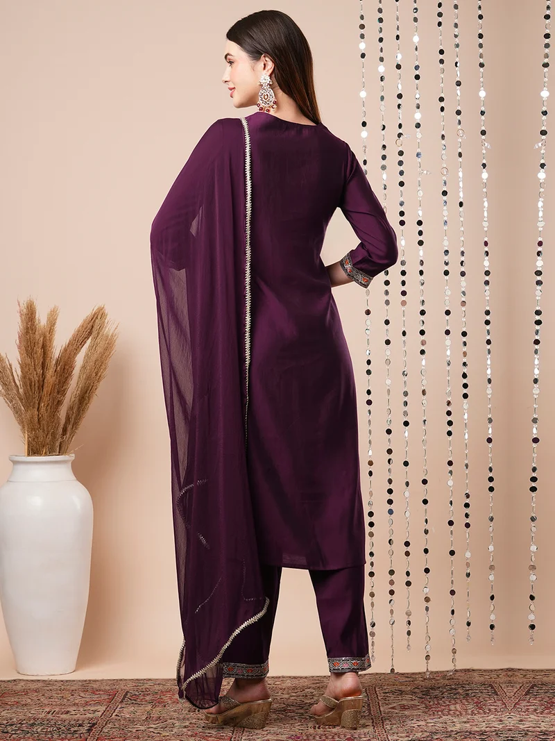 globus Women Ethnic Motifs Embroidered Straight Sequinned Kurta With Trousers & Dupatta