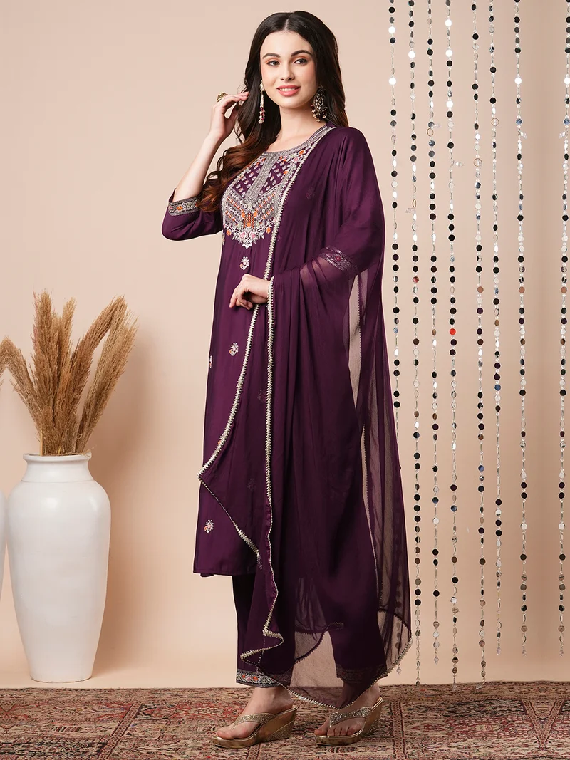 globus Women Ethnic Motifs Embroidered Straight Sequinned Kurta With Trousers & Dupatta
