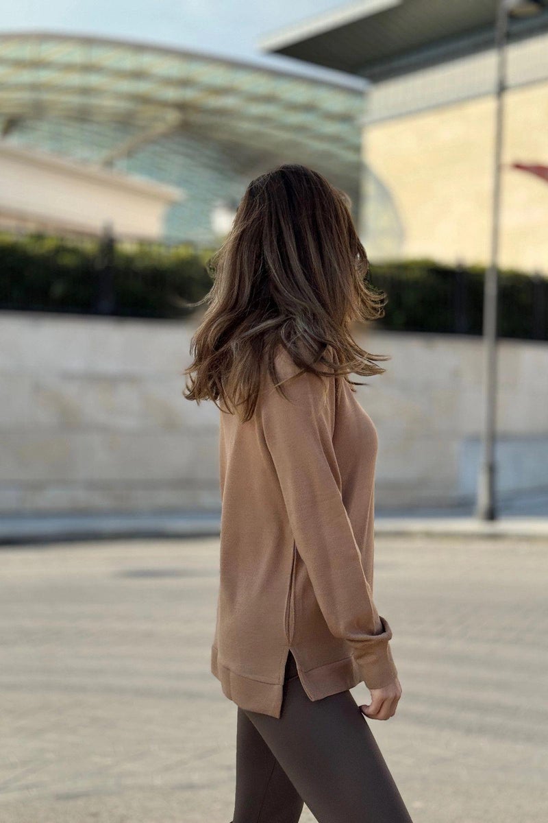Weshaya Sweater Women Camel brown - Image 2