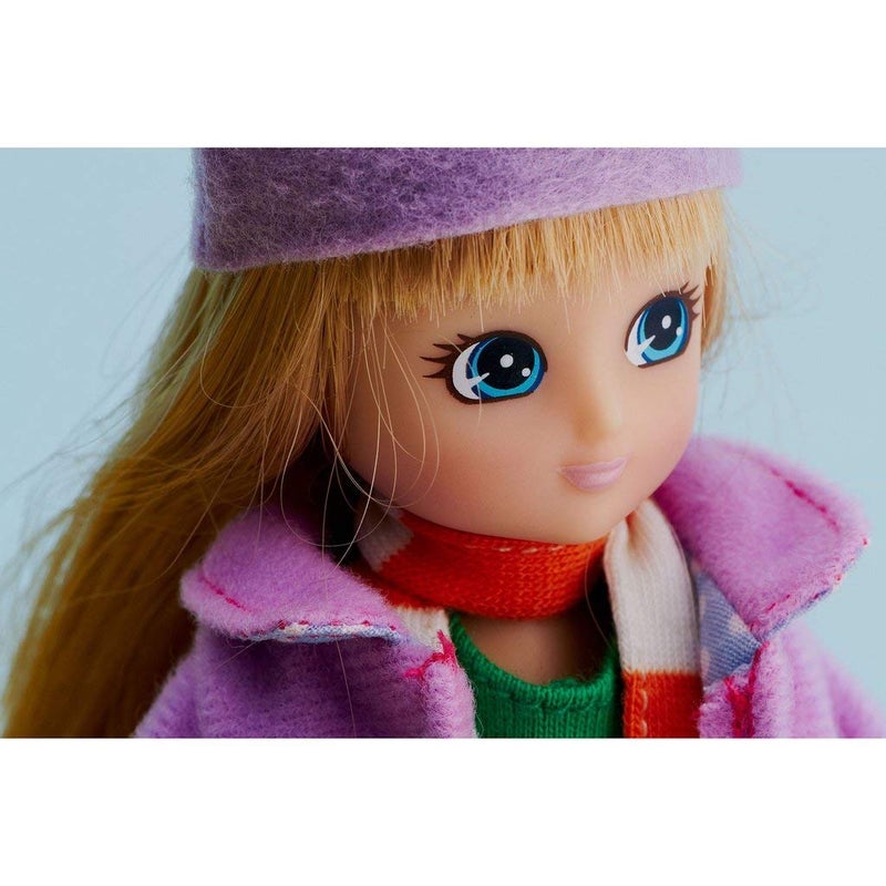 Lottie Muddy Puddles Outdoor Adventure Doll - Image 5