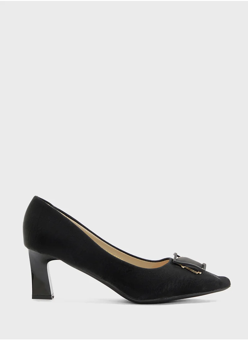 إس دي. فيلانو High Heeled Pump