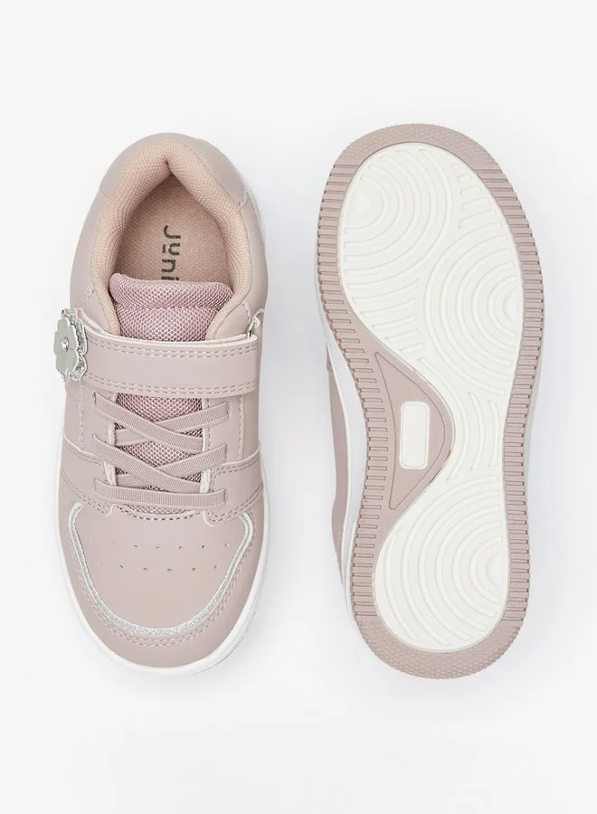 جونيورز Girls Floral Accent Sneakers with Hook and Loop Closure