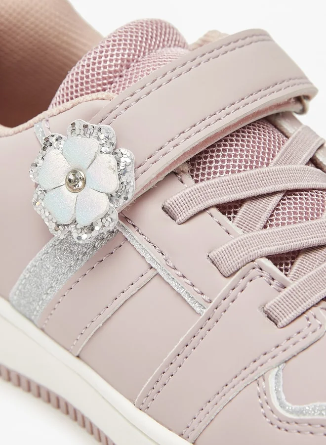 جونيورز Girls Floral Accent Sneakers with Hook and Loop Closure