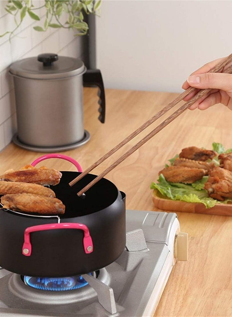 Stainless Steel Oil Strainer Pot with Fine Mesh Lid, Oil Filter and Dust Prevention, Non-Slip Bottom and Ergonomic Handle, Safely Store and Reuse Oil and Grease in Kitchen (1.4L) - Image 5