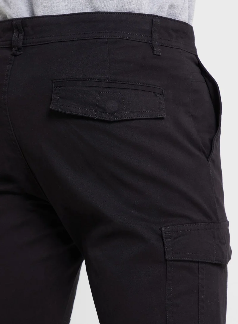 Thomas Scott Thomas Scott Men Mid-Rise Smart Slim Fit Easy Wash Cargos Trousers