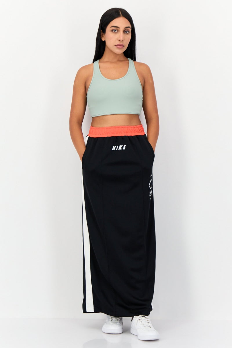 Nike Women Standard Fit Brand Logo Outdoor Skirt, Black  - Image 4