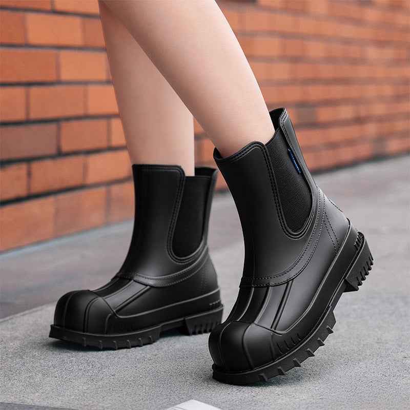 export fashion rain boots women''s mid-top waterproof shoes mid-tube rain boots women''s non-slip water boots adult rubber shoes - Image 2