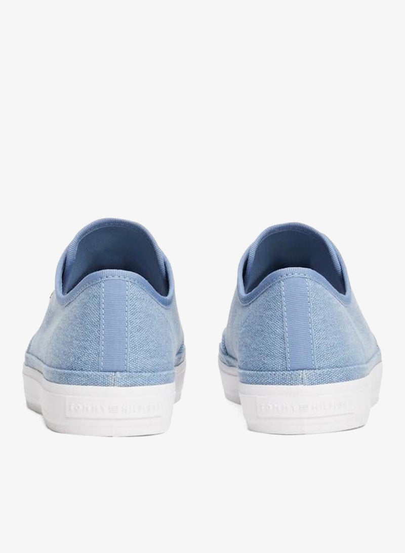 تومي هيلفيغر سنيكرز كانفاس مغسول بقصة منخفضة - Image 3