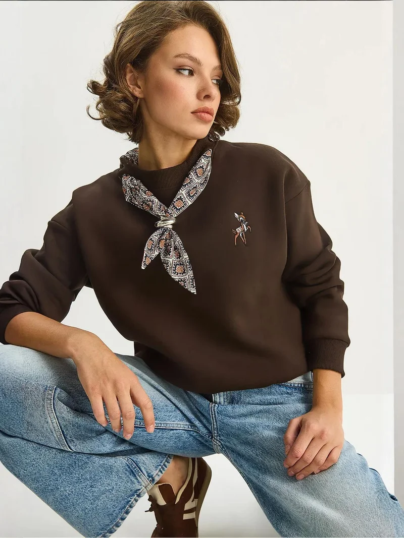 LUCCI Embroidered Crew Neck Sweatshirt