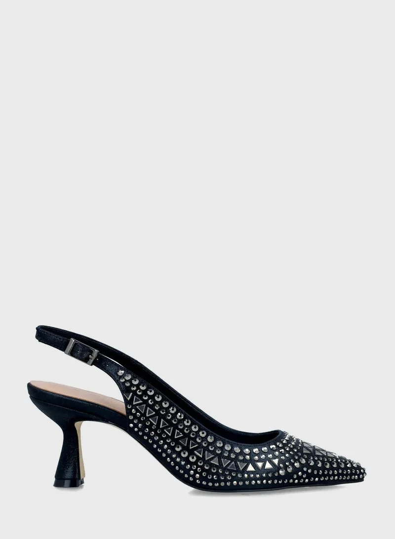 MENBUR Closed Toe Heel Pumps