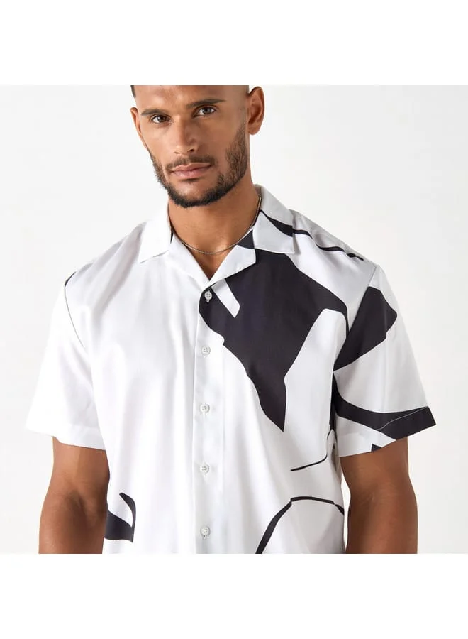 Iconic Iconic All-Over Print Camp Collar Shirt with Short Sleeves