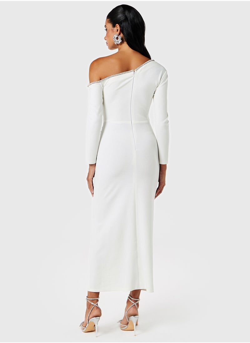 Threadz by Ajooni - Asymmetric Embellished Neck Slit Dress - Image 1