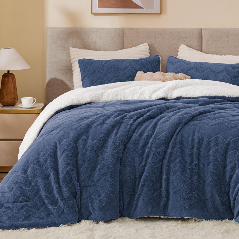 BEDELITE Fluffy Queen Comforter Set - Super Soft Sherpa Navy Comforter for Queen Size Bed, Luxury Warm Bedding Set for Winter, Fuzzy Bed Set 3 Pieces (1 Comforter, 2 Pillowcases) - Image 2