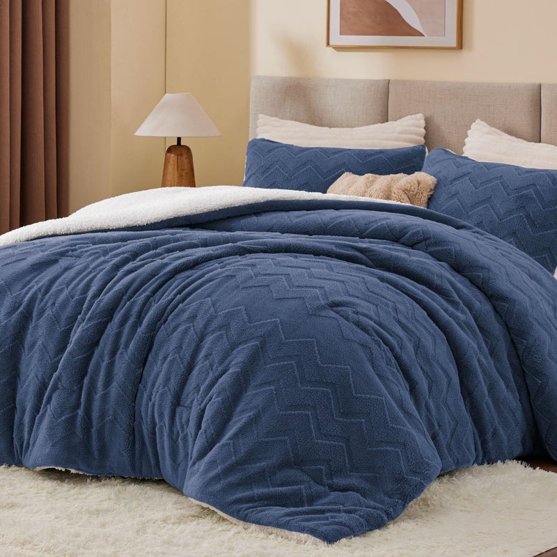 BEDELITE Fluffy Queen Comforter Set - Super Soft Sherpa Navy Comforter for Queen Size Bed, Luxury Warm Bedding Set for Winter, Fuzzy Bed Set 3 Pieces (1 Comforter, 2 Pillowcases) - Image 3