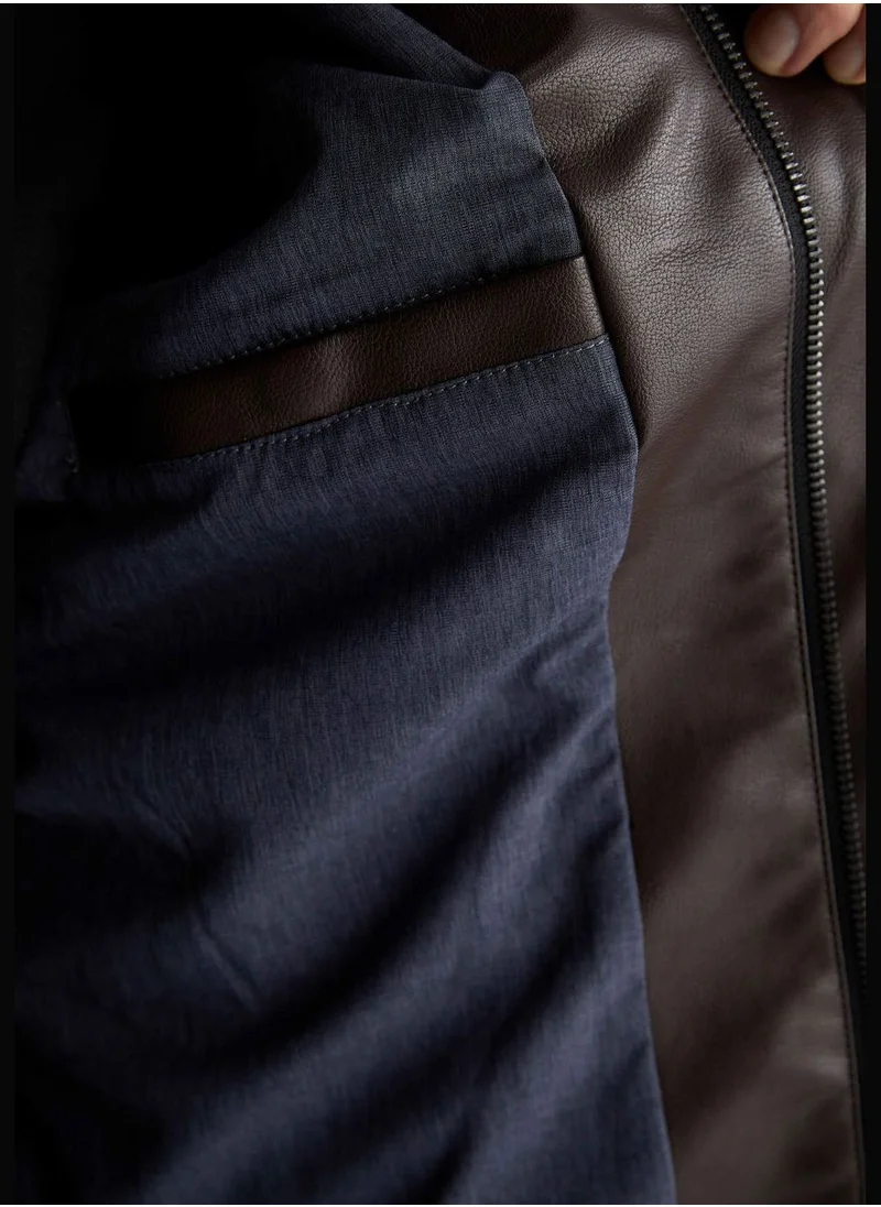 ديفاكتو Man Stand Up Collar PU Jacket