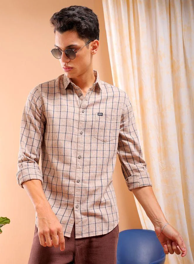 شركة المرآب الهندية Men Slim Fit Checkered Full Sleeves Cutaway Collar Casual Shirt