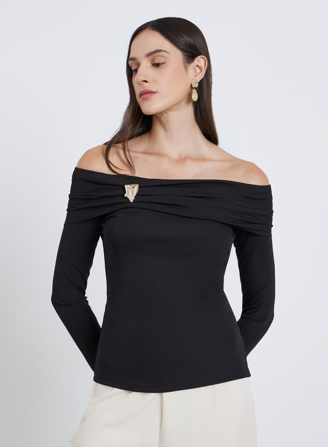 ستايلي بلوزة بتفاصيل أكتاف مكشوفة - Image 3