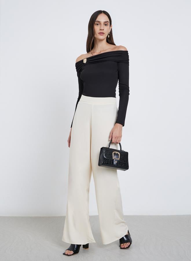 ستايلي بلوزة بتفاصيل أكتاف مكشوفة - Image 2