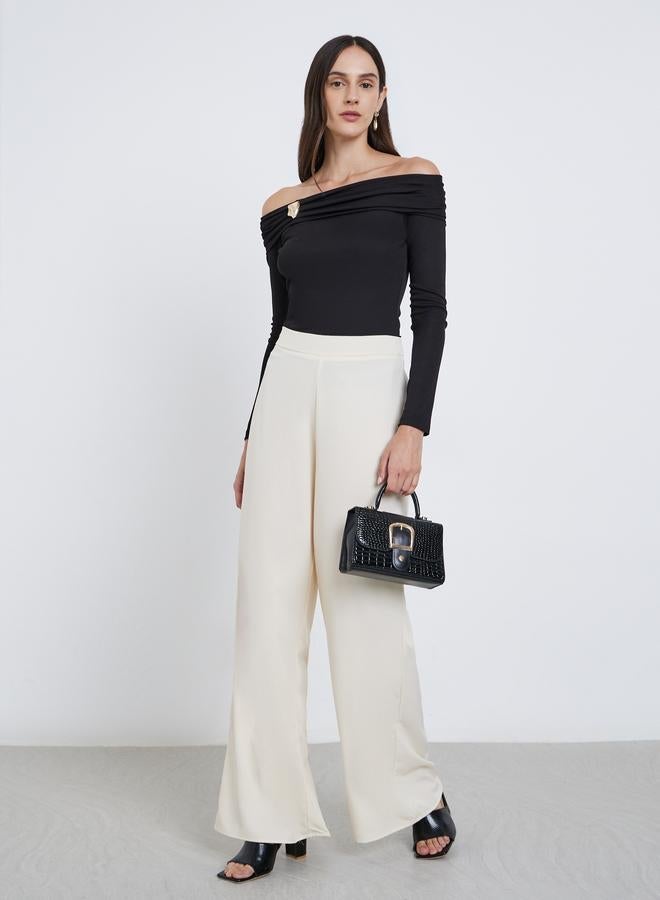 ستايلي بلوزة بتفاصيل أكتاف مكشوفة - Image 2